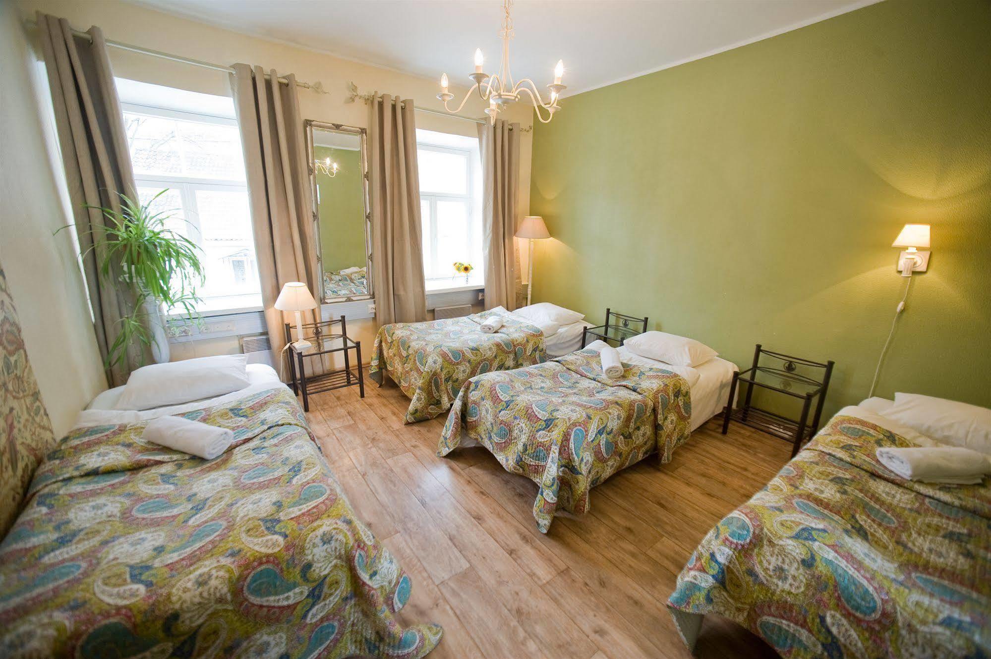 Oldhouse Hostel Tallinn Eksteriør billede
