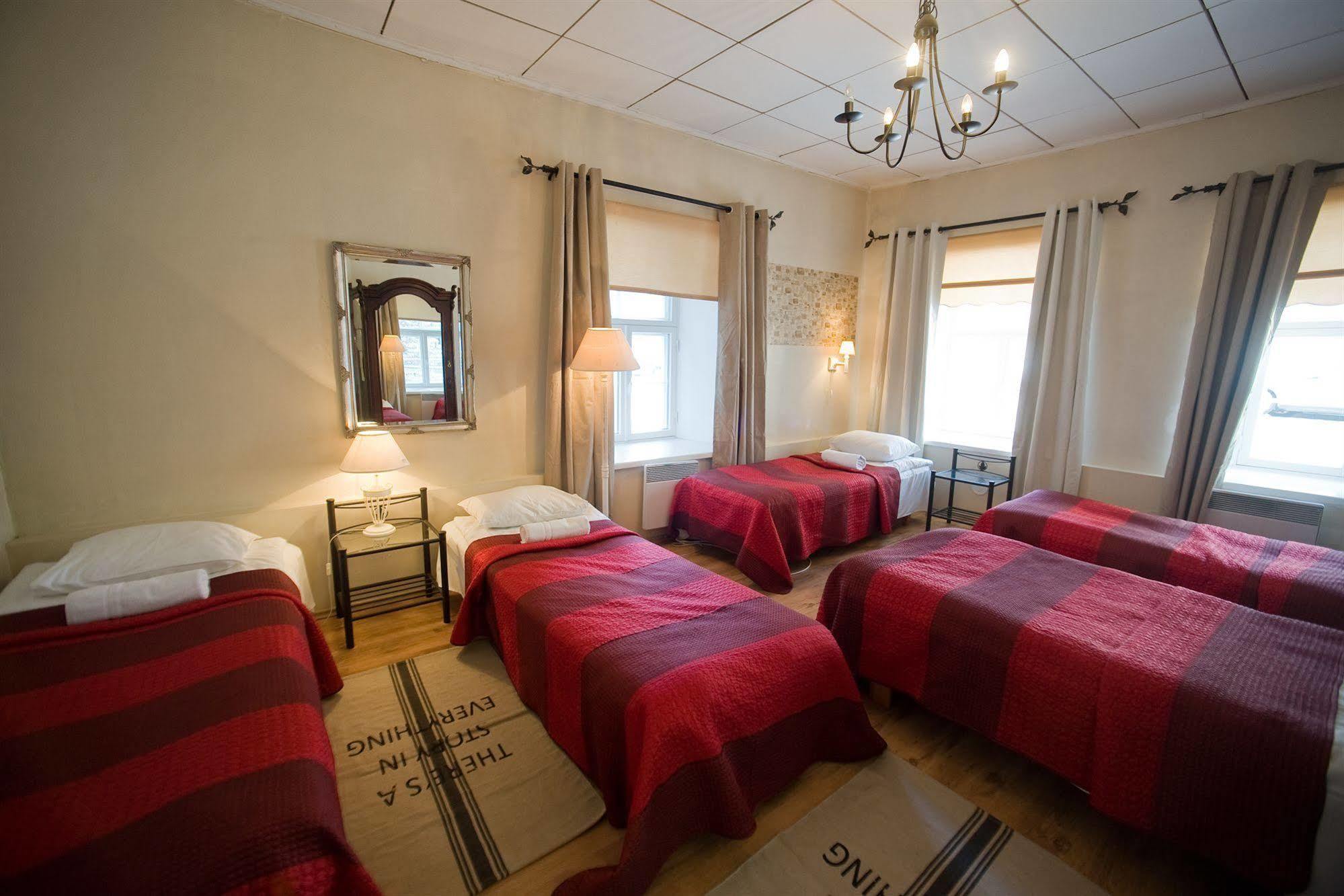 Oldhouse Hostel Tallinn Eksteriør billede
